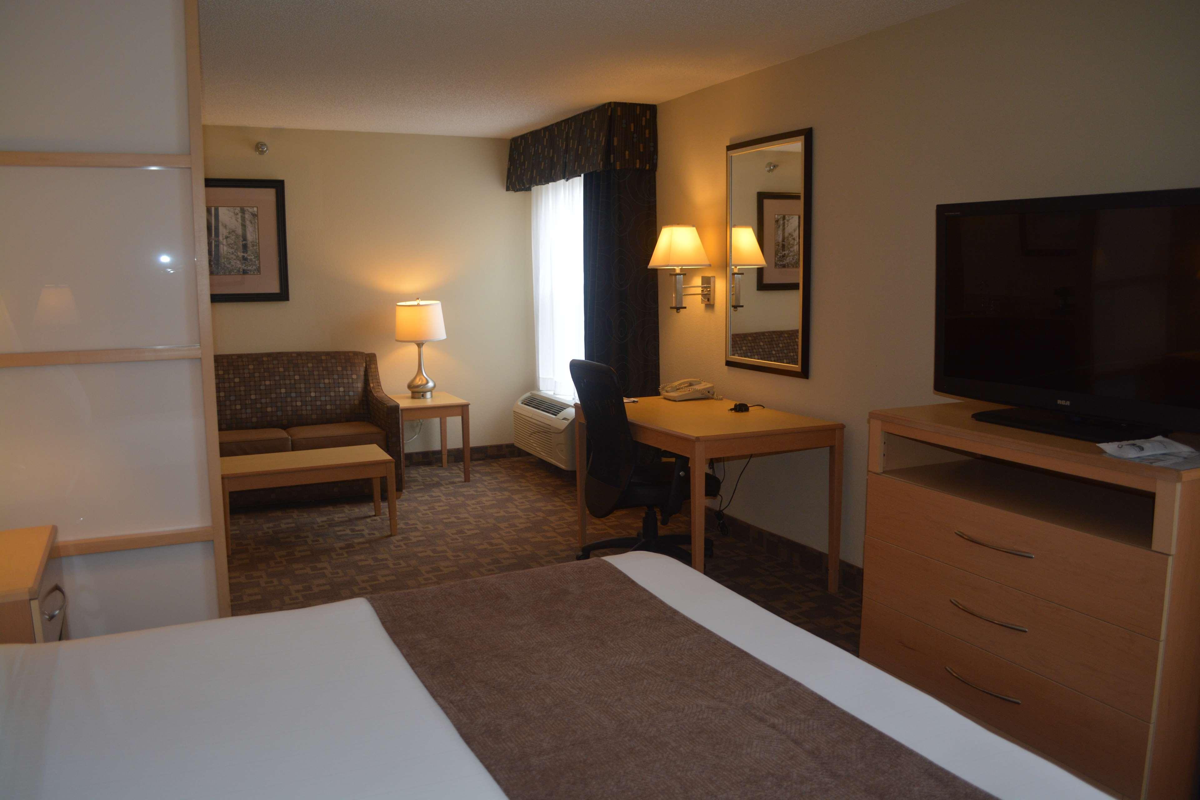 Surestay Plus Hotel By Best Western Roanoke Rapids I-95 Pokój zdjęcie