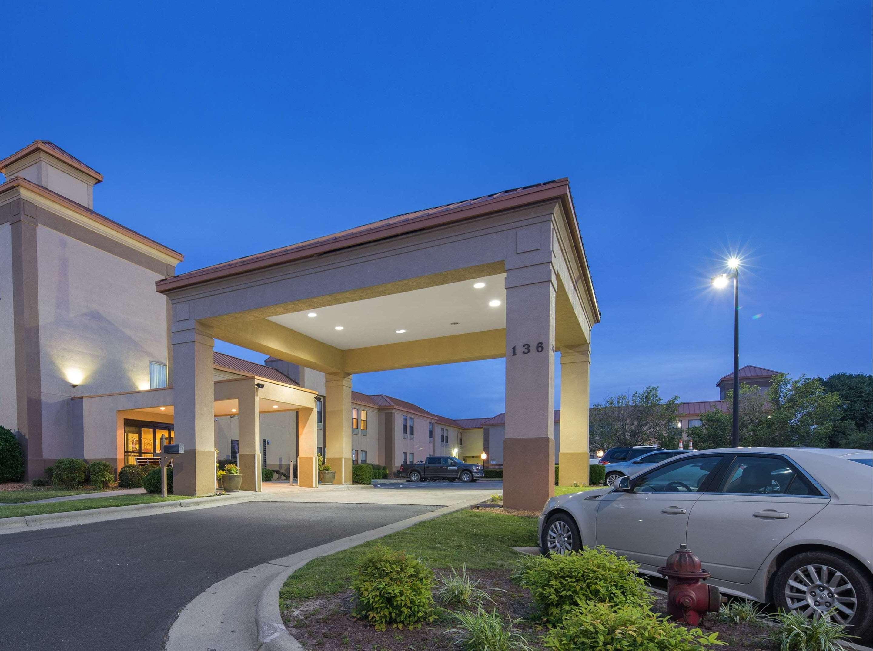 Surestay Plus Hotel By Best Western Roanoke Rapids I-95 Zewnętrze zdjęcie